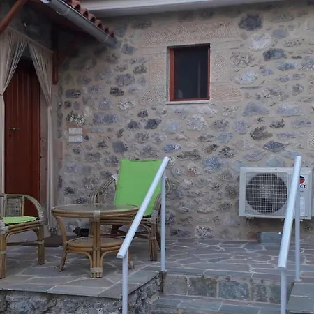 Holiday home Theodora's Tiros